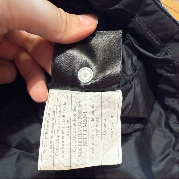 Lululemon Light Weight Jacket Size 8 - Picture 5 of 8